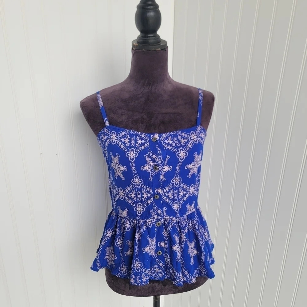 B Jewel Top Women’s Blue White Embroidery Print Buttons Peplum Tank Top Sz M